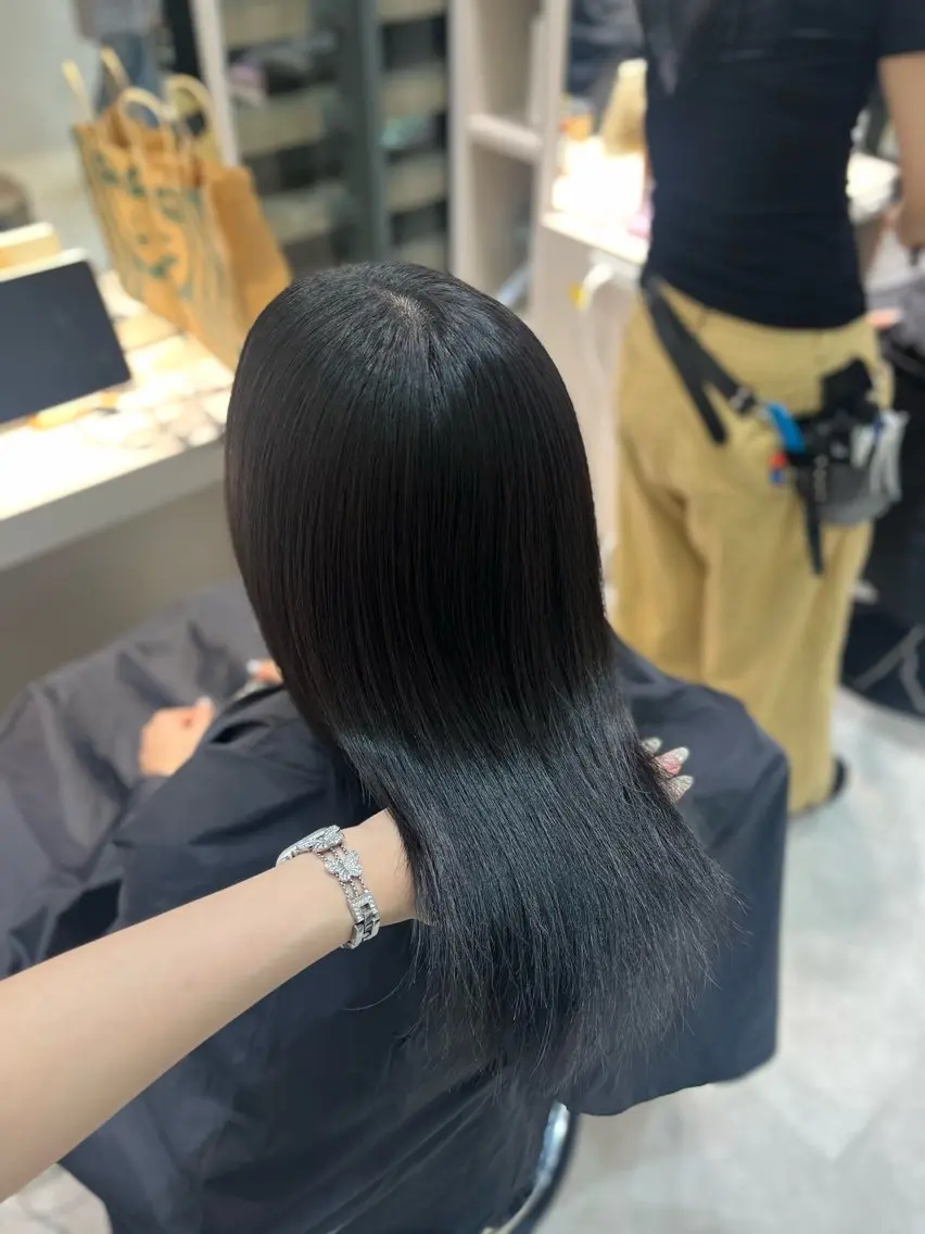 ミディアム ヘアカラー トリートメント 佐倉七彩/ 上品艶カラー/渋谷のヘアスタイル