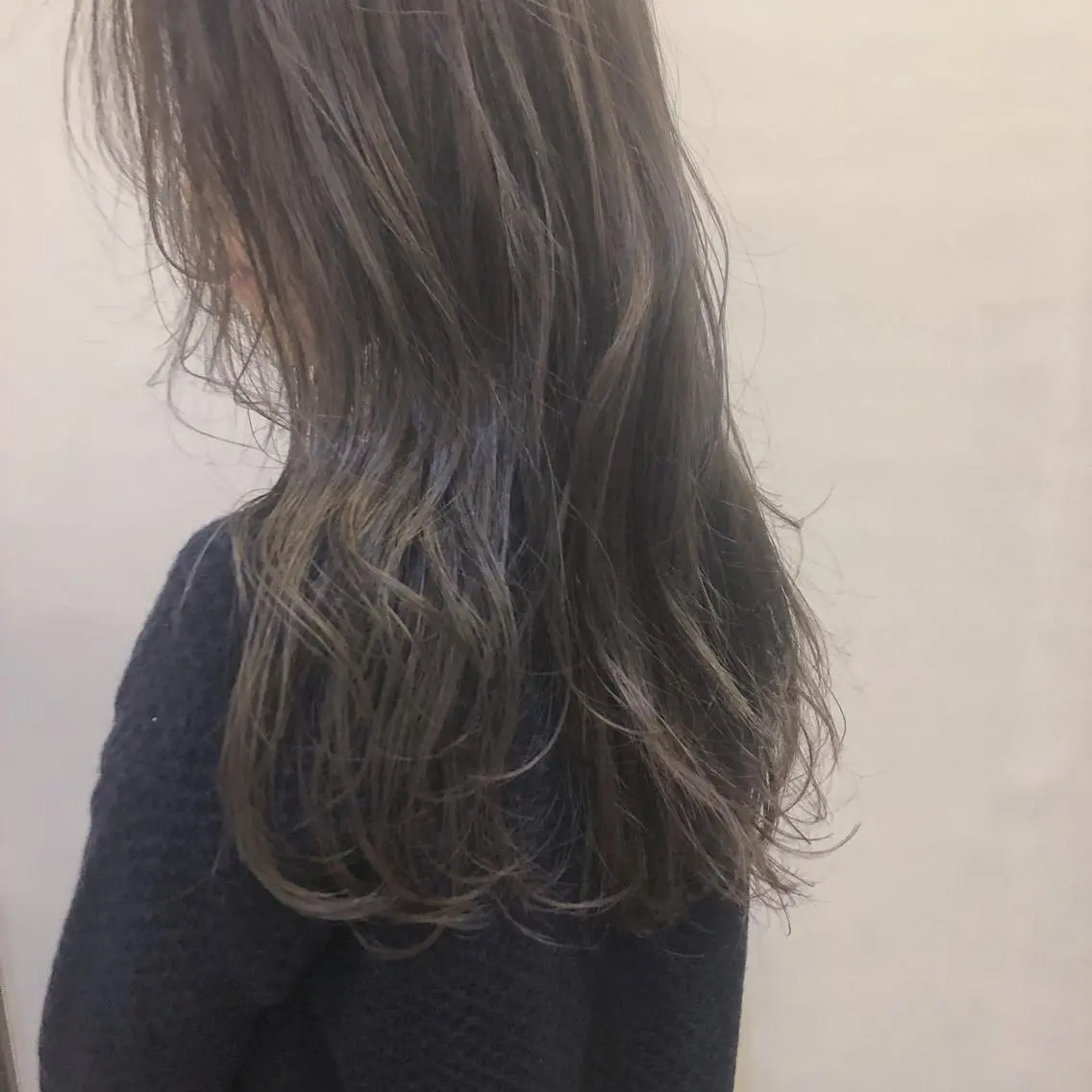 セミロング カラー ブリーチ 透明感カラー グレージュ イルミナカラー ブリーチなしカラー ヘアカラー トリートメント 山中 直輝のヘアスタイル