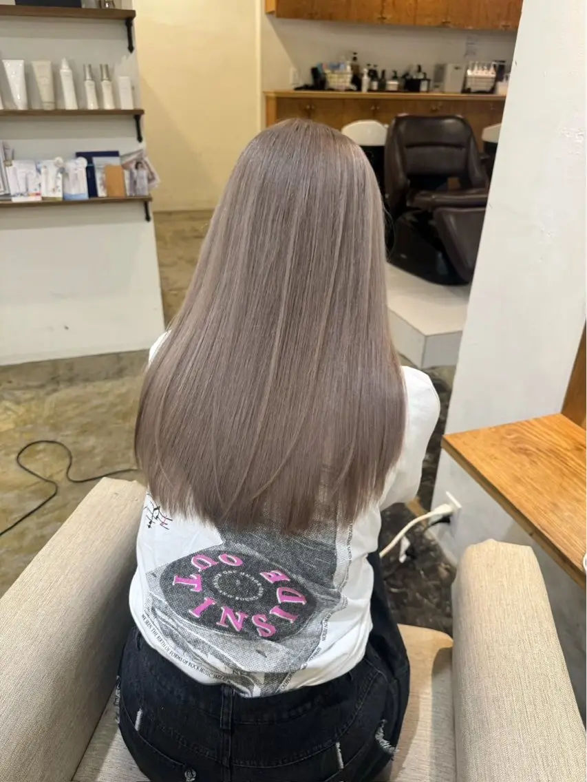 カラー °ʚ なじゅ ɞ° Defi梅田のヘアスタイル