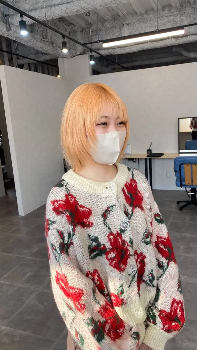 ミディアム カラー ヘアカラー ハイトーン カラーのヘアスタイル