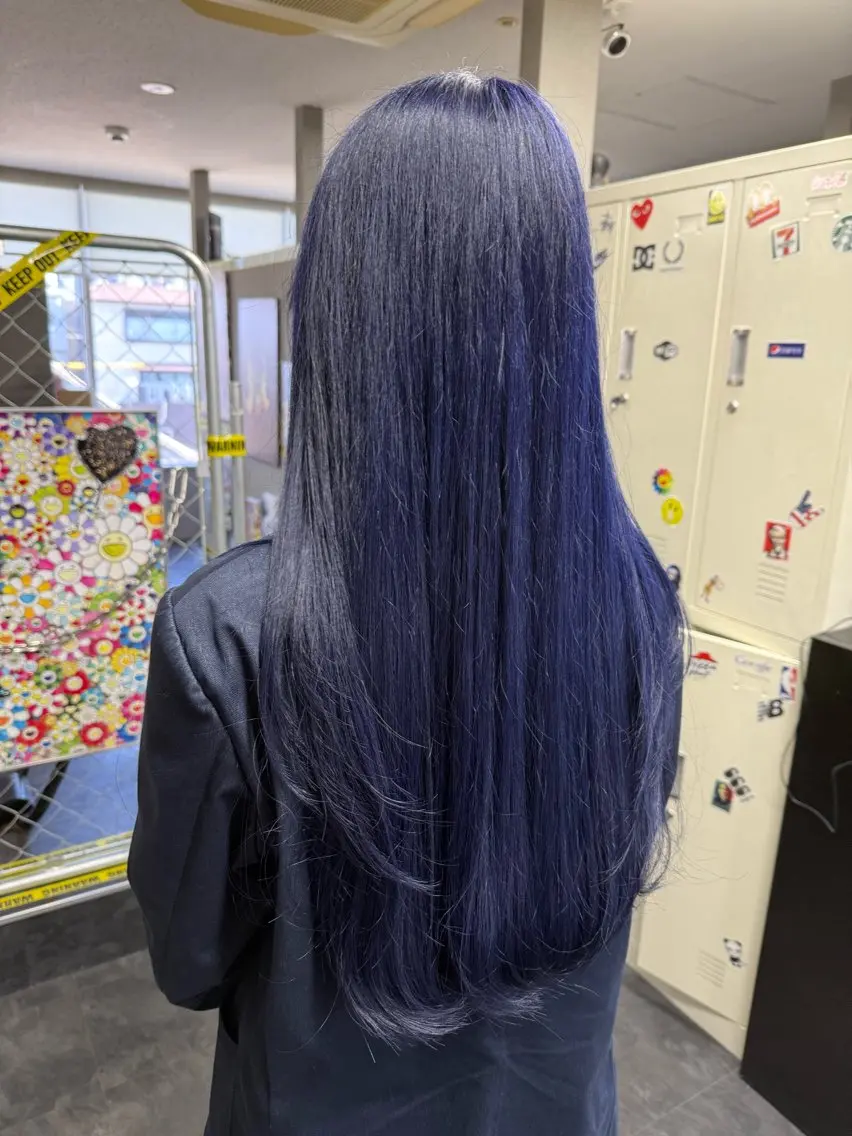 カラー ブリーチ ブルーカラー ネイビーカラー ヘアカラー 🎀 MIHO🎀のヘアスタイル