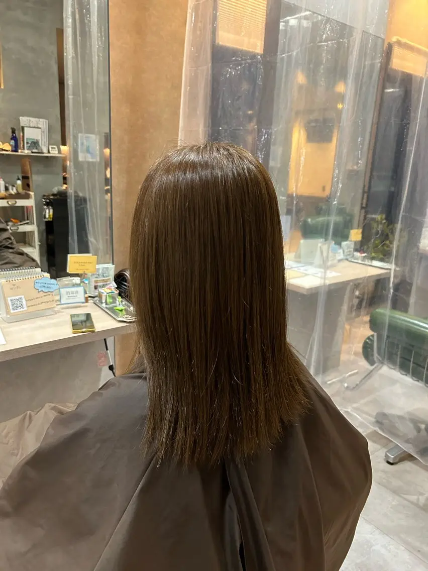 セミロング カラー ヘアカラー もり あおいのヘアスタイル