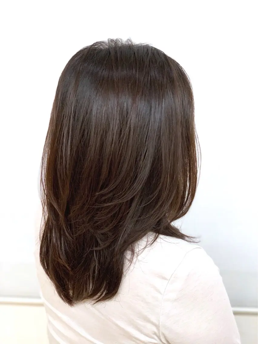 セミロング カラー 青木 美幸のヘアスタイル
