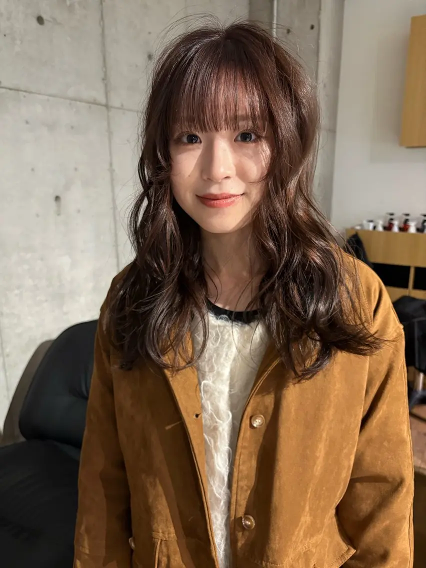 セミロング 薄暮 マツイ　レンのヘアスタイル