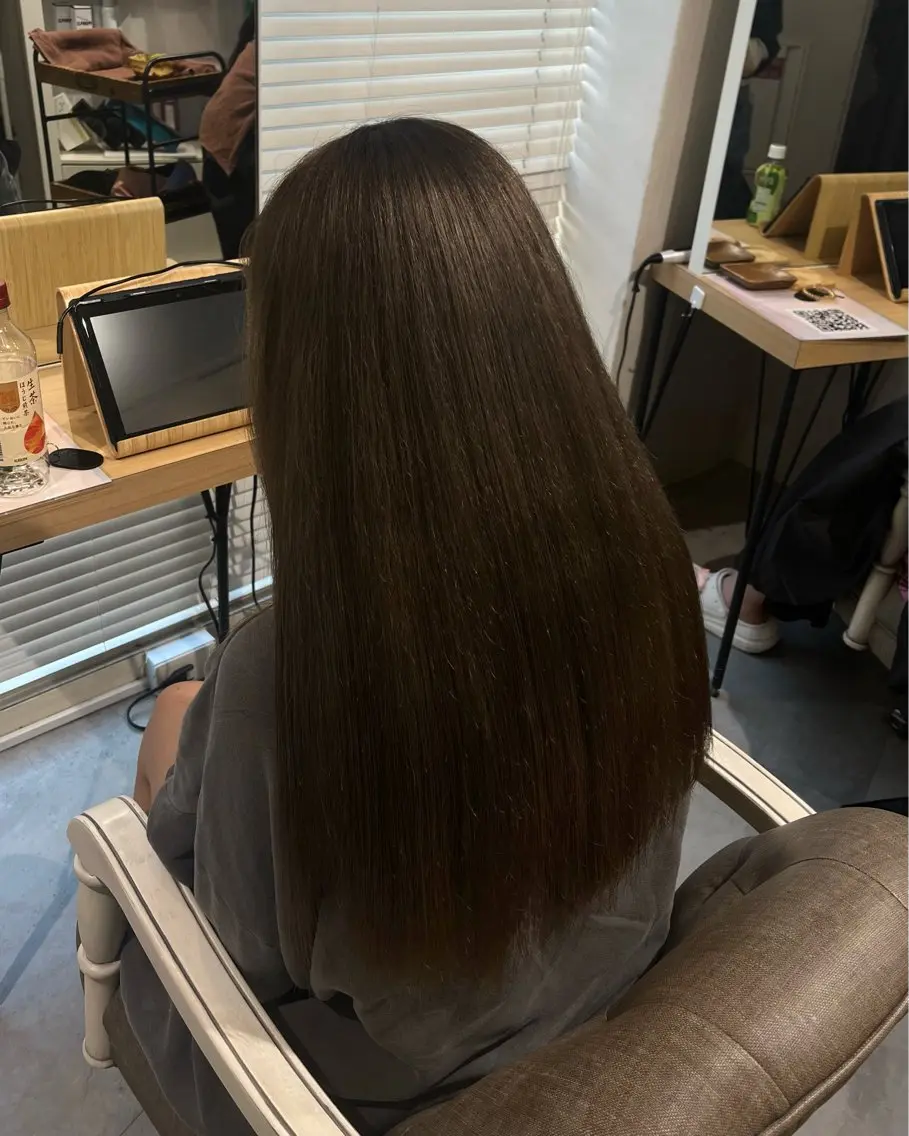 ロング カラー ベージュカラー ブリーチ ブラウンカラー ブラウンベージュ 透明感カラー ヘアカラー トリートメント sayuri /大阪・心斎橋美容師のヘアスタイル