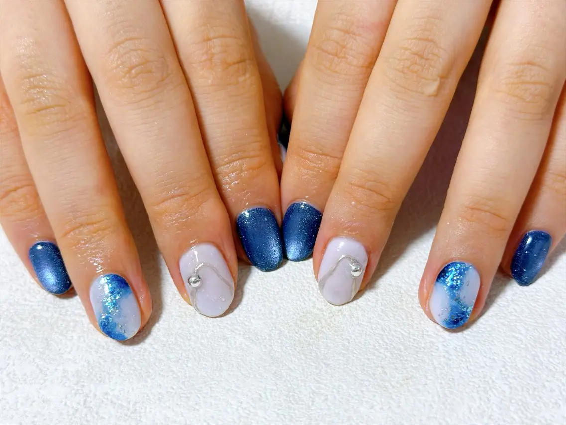 ネイル アニマル柄 オーロラネイル フットネイル フレンチネイル ジェルネイル ハンドネイル mogunail &blowのネイルデザイン