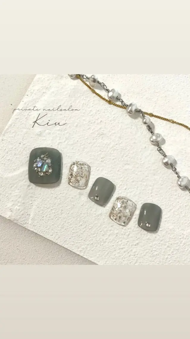ネイル フットネイル ジェルネイル ミラーネイル ニュアンスネイル オフィスネイル フットネイル kiu nailsalonのネイルデザイン