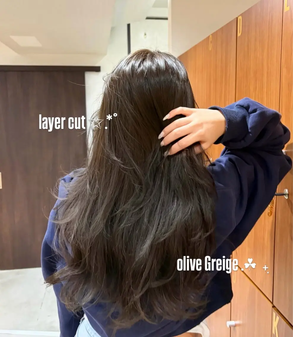 ロング カット ヘアカラー Rin 🫧のヘアスタイル