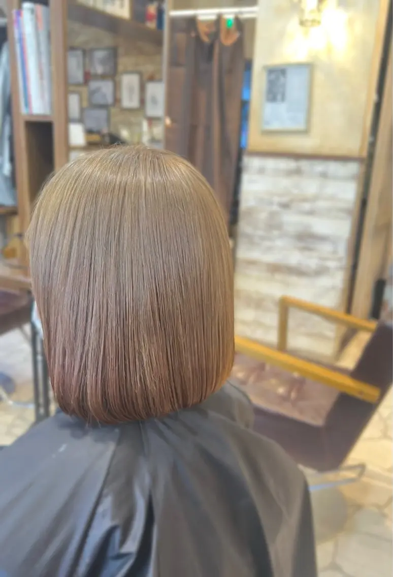 カラー ブラウンカラー ダブルカラー 栗林 萌々のヘアスタイル