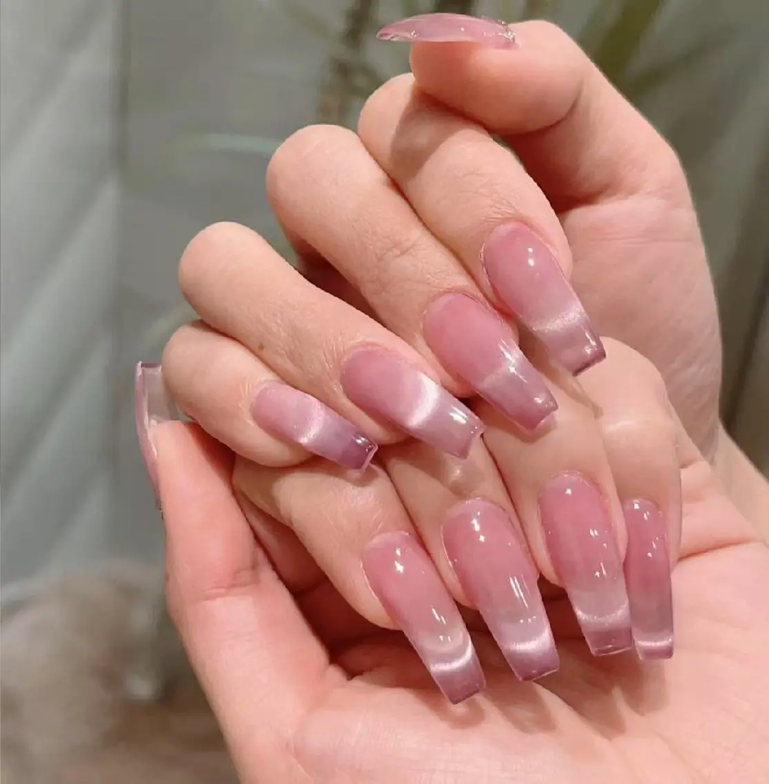 チップ長さ出し➕マグネットフレンチネイルの写真