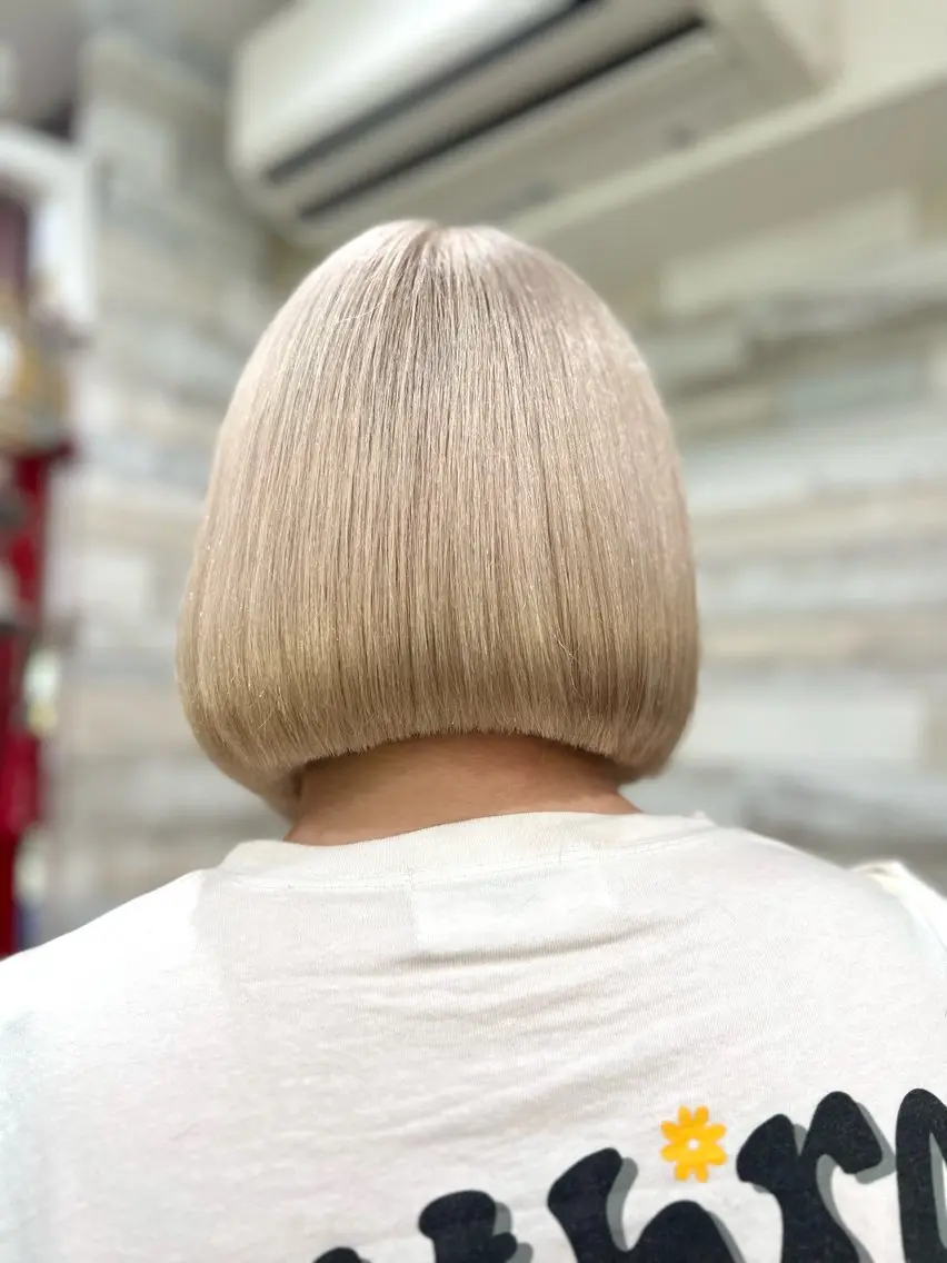 【ブリーチメンテ】ブリーチリタッチ+カラー+トリートメントの写真