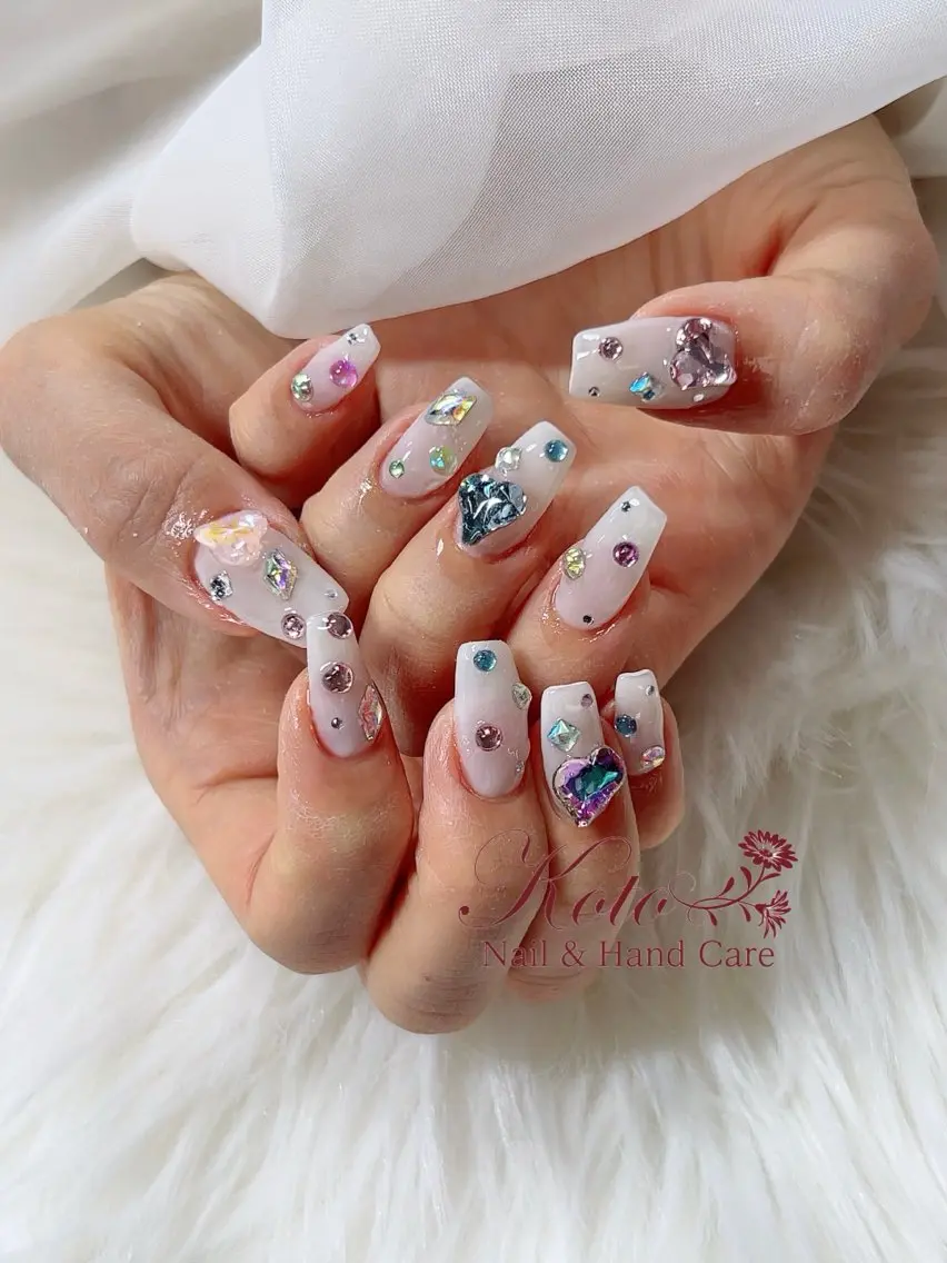 ネイル 長さ出し ジェルネイル 持ち込み ニュアンスネイル 赤色 ハンドネイル Nail Salon KOTOのネイルデザイン