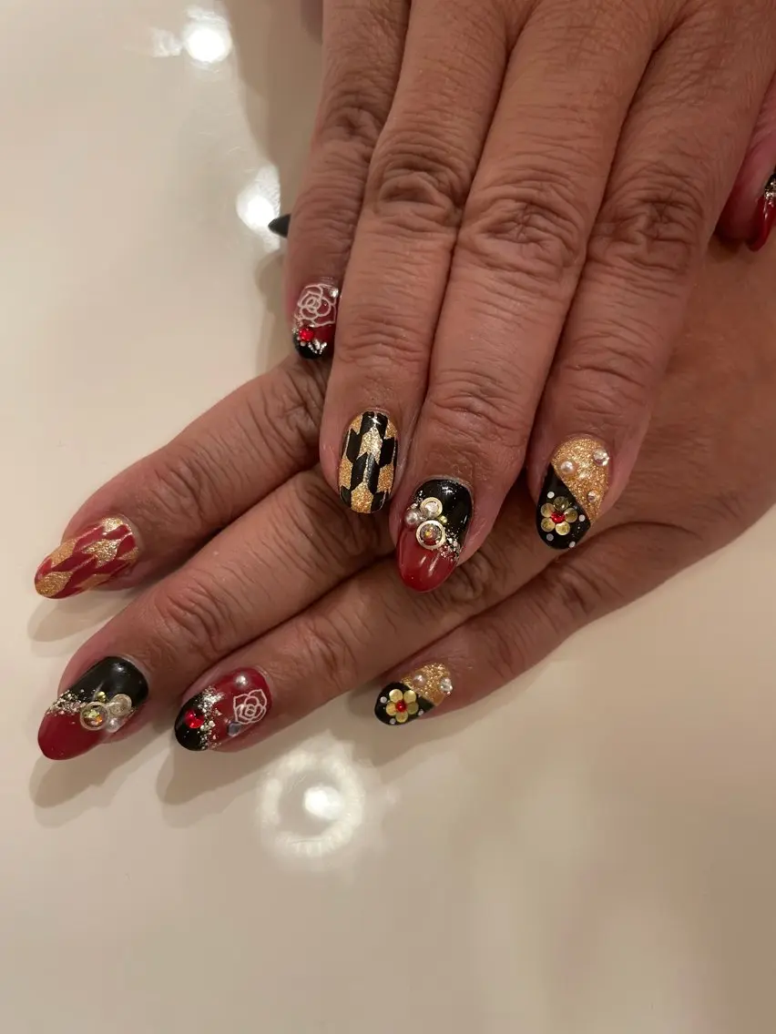 ネイル ♡ビジュール♡ NAIL &まつ毛のマツエク・マツパデザイン