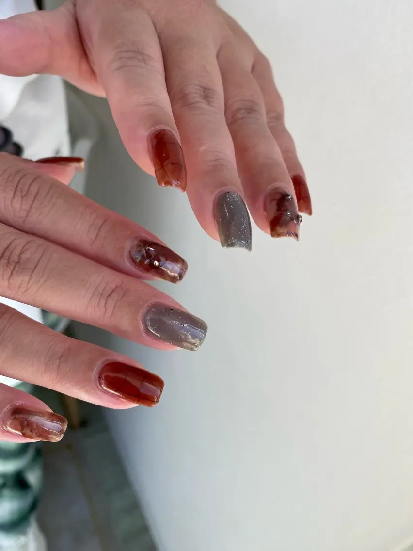 ネイル オーロラネイル マグネットネイル メンズネイル ニュアンスネイル シンプルネイル ハンドネイル 草加ニュアンスネイル 🌚hersのネイルデザイン
