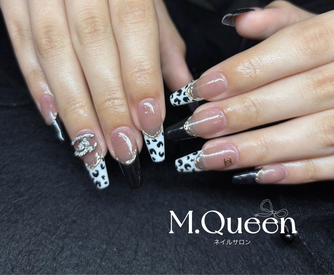 ネイル M.Queenネイル サロン天神今泉店のネイルデザイン