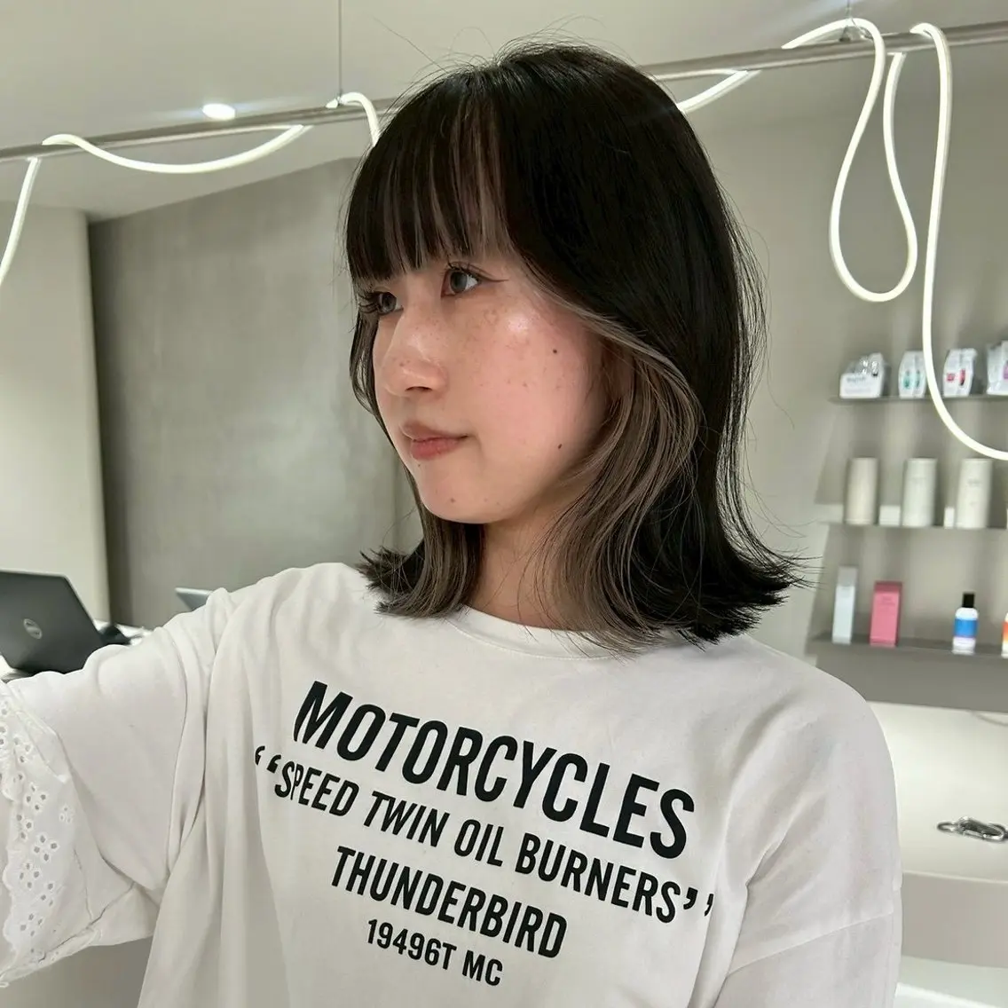 カラー ブリーチ ヘアカラー aoi🌙ウルフ カット無料モデル募集のヘアスタイル