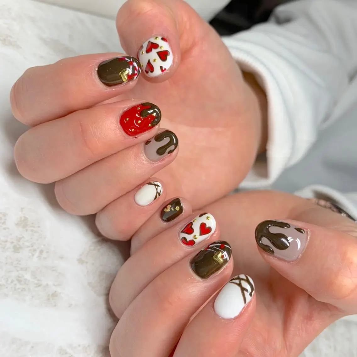 ネイル バレンタイン LULU LIMAのネイルデザイン