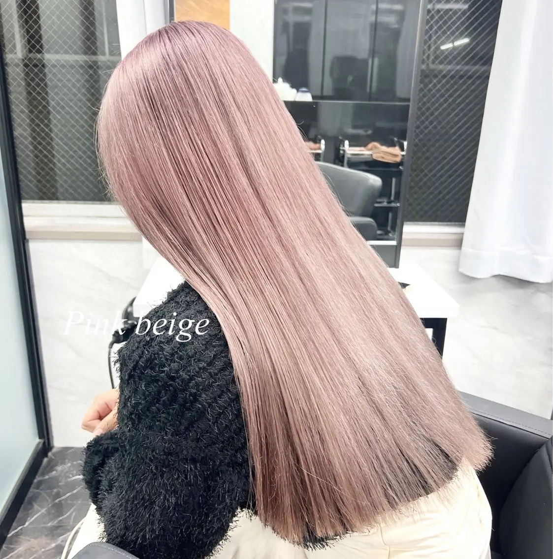 ロング カラー シールエクステ ハイトーンカラー エクステ ヘアカラー トリートメント シールエクステ特化 ハイトーン、NANAのヘアスタイル