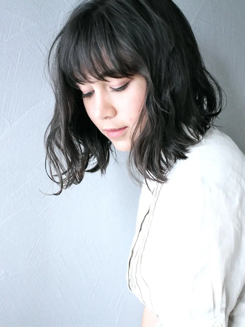ミディアム ボブレイヤー ボブ くびれヘア レイヤーカット シースルーバング 平野 たかひとのヘアスタイル