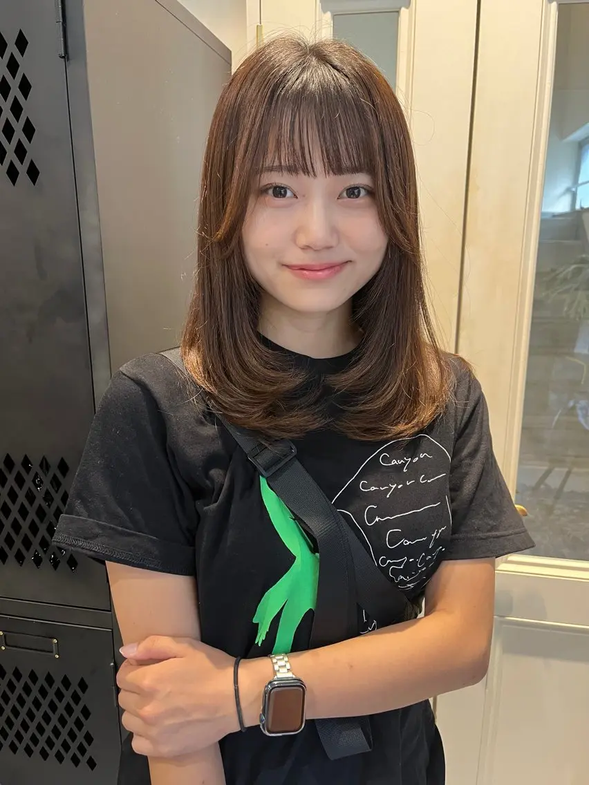 セミロング SIKI yuuna レイヤーカット🪽のヘアスタイル