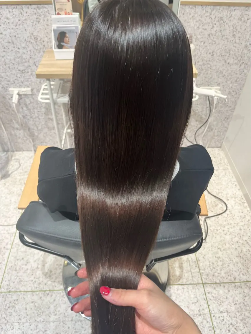 ロング カラー ダブルカラー イヤリングカラー ハイトーンカラー インナーカラー 顔周りカット 髪質改善&艶カラー/ ほんだあみ (♡)のヘアスタイル