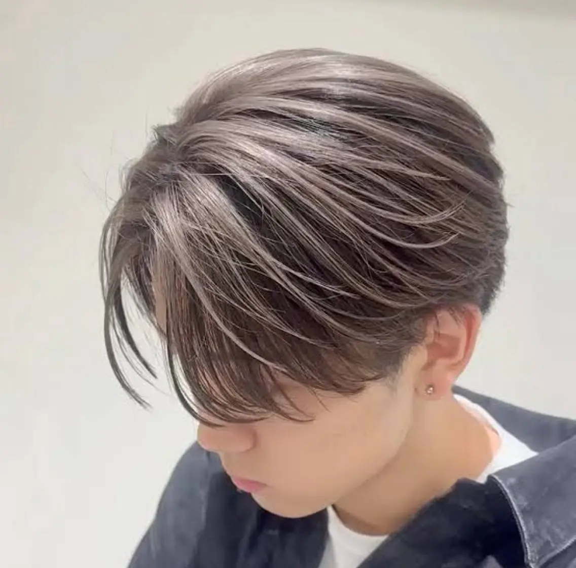 【👑予約数人気No.1/メンズ限定👑】ケアブリーチ➕シャドールーツ➕カット➕トリートメントの写真