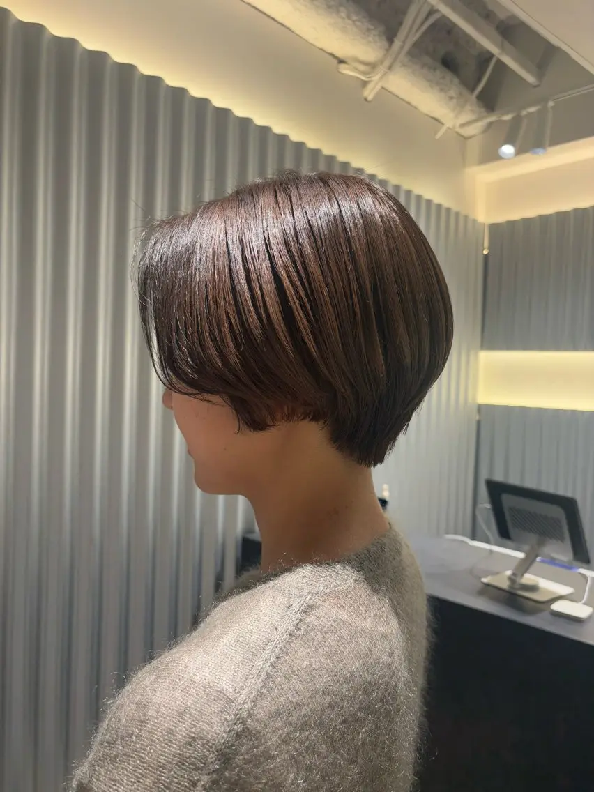 ショート カラー パーマ ヘアアレンジ ショートヘア カット ヘアカラー トリートメント ヘッドスパ ヘアセット 押切 響 のヘアスタイル