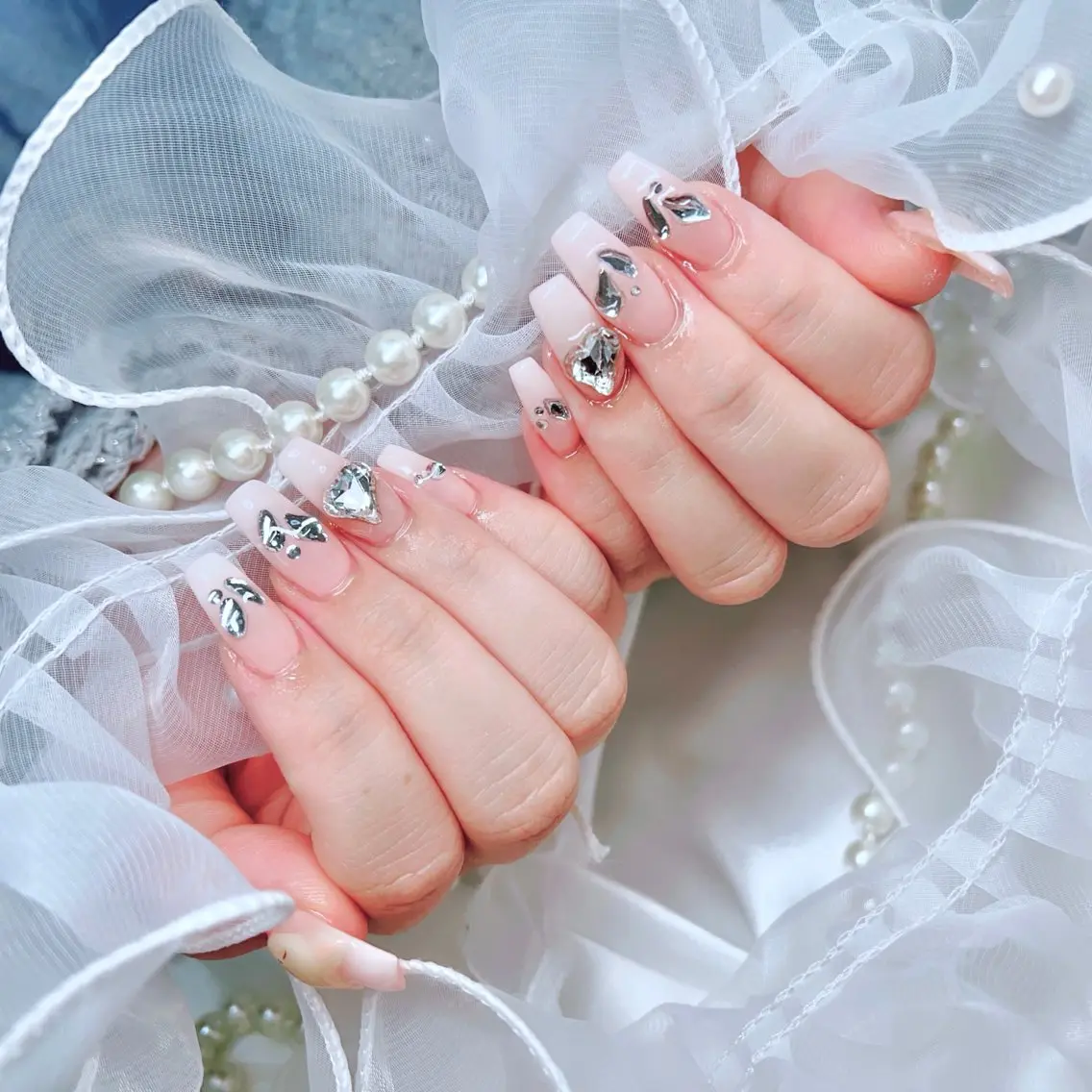 ネイル フレンチネイル キラキラネイル 韓国ネイル ピンク スカルプネイル Nail&Eye Spina 琴美のマツエク・マツパデザイン