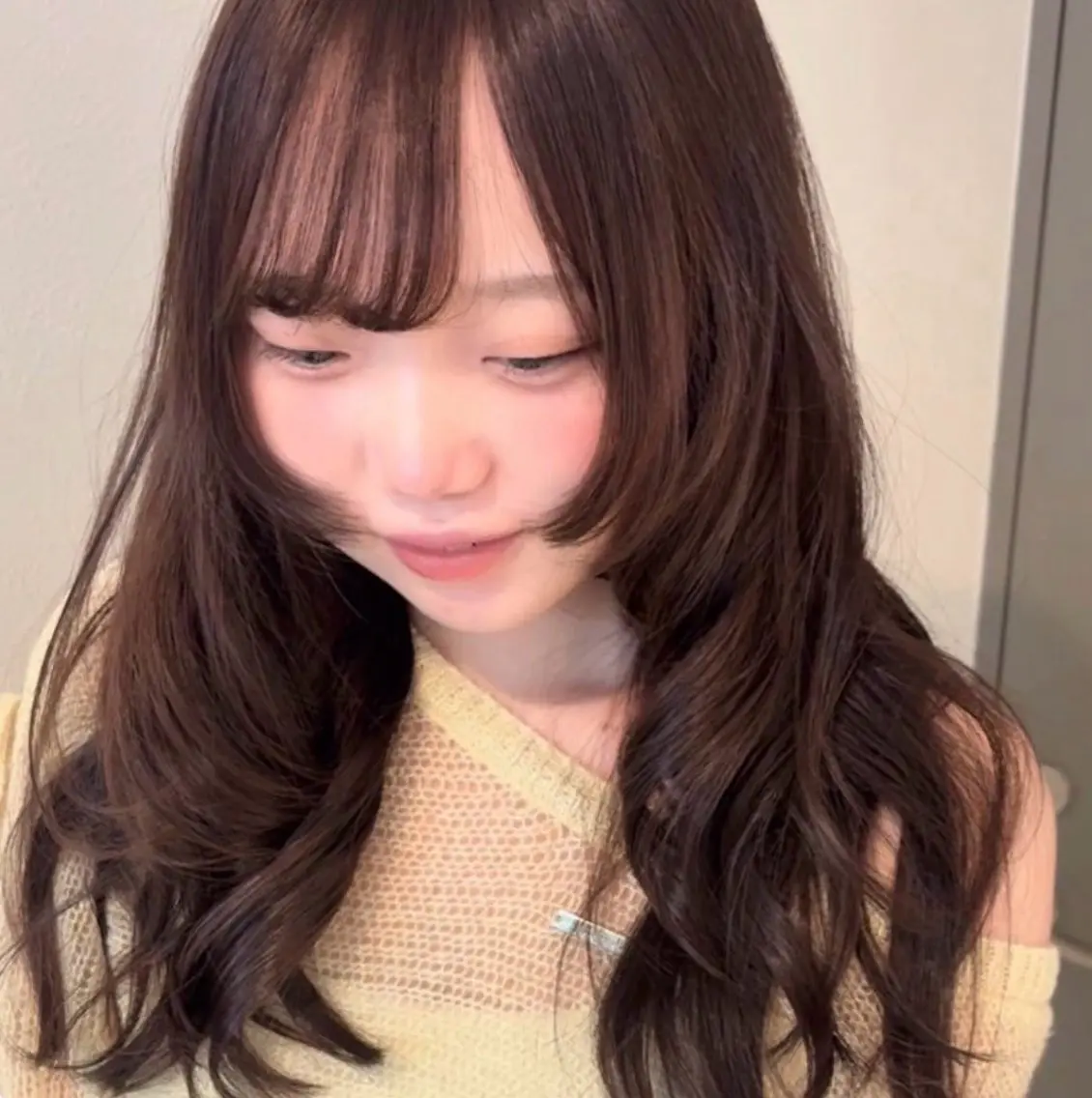ロング ロングレイヤー レイヤーカット ロング なつみ🐈⬛🎀 束感まつ毛/梅田🎵のヘアスタイル