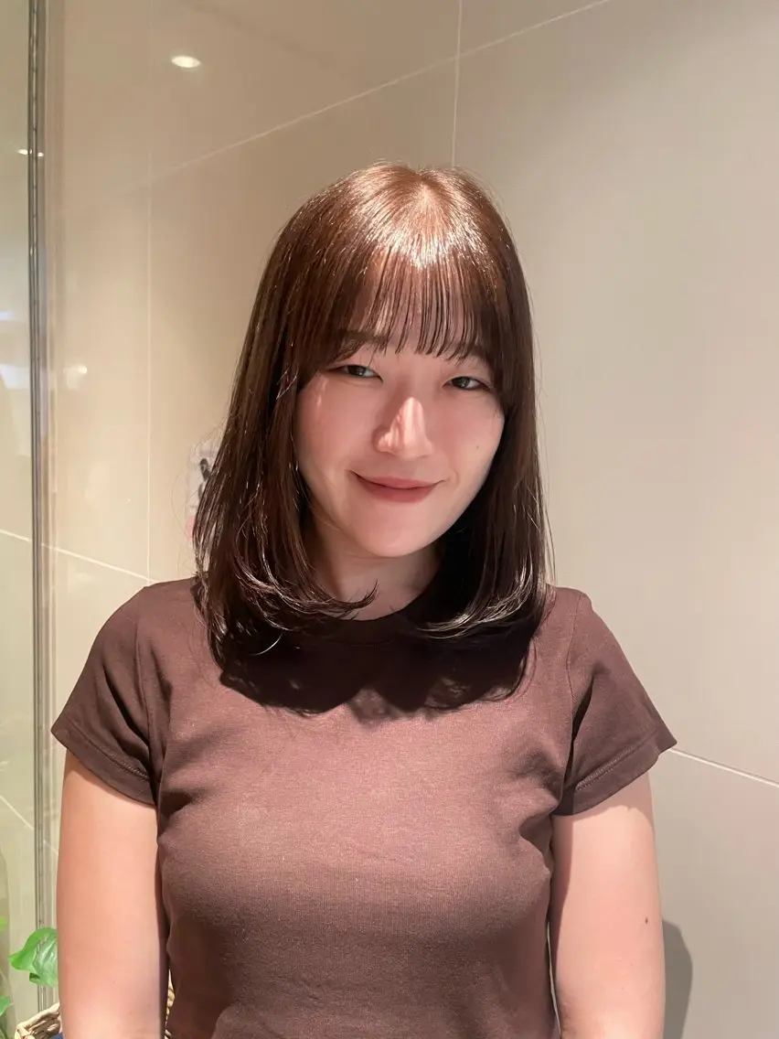 ミディアム カラー カット ヘアカラー トリートメント レイヤー/縮毛矯正 🪄chihiroのヘアスタイル