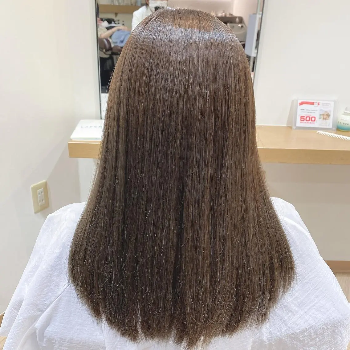 カラー ベージュカラー ブリーチ 透明感カラー ミルクティーベージュ ブリーチなしカラー 田中 和可のヘアスタイル