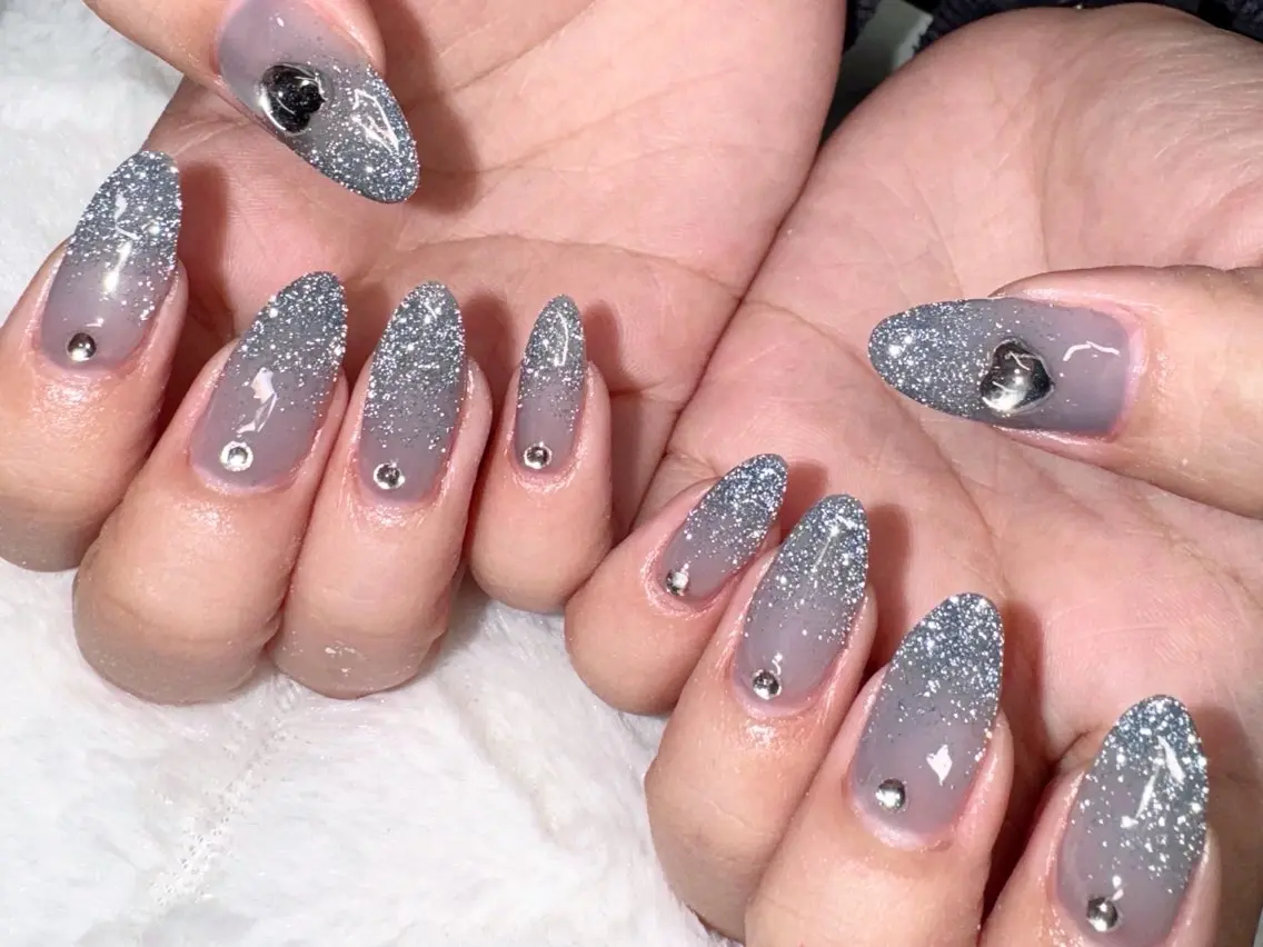 ネイル フラッシュネイル マグネットネイル ミラーネイル ハンドネイル beautiful me natsukiのネイルデザイン