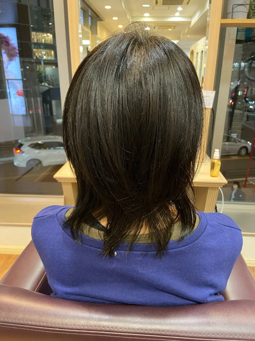 ミディアム ミディアムレイヤー レイヤーカット ウルフカット コバヤシ ユウスケのヘアスタイル