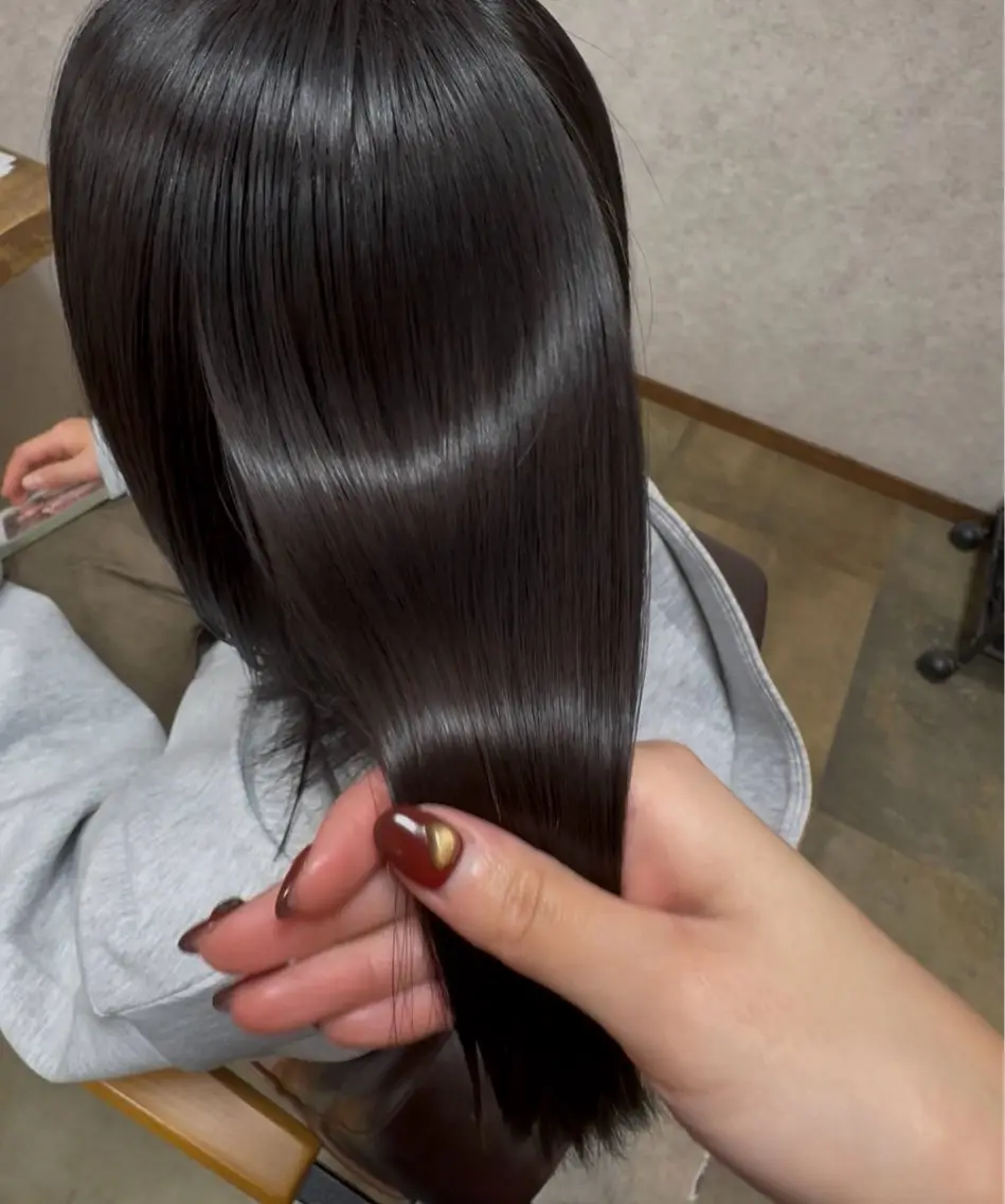 ミディアム 学生 縮毛矯正 カット 縮毛矯正 阿部 叶夢のヘアスタイル