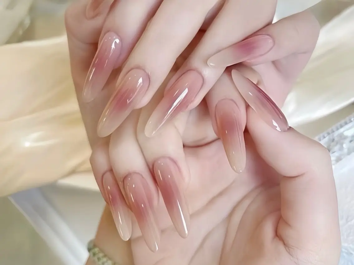 ネイル アートネイル ガーリー 韓国ネイル 持ち込み ニュアンスネイル Rin Nail 新大久保店のネイルデザイン