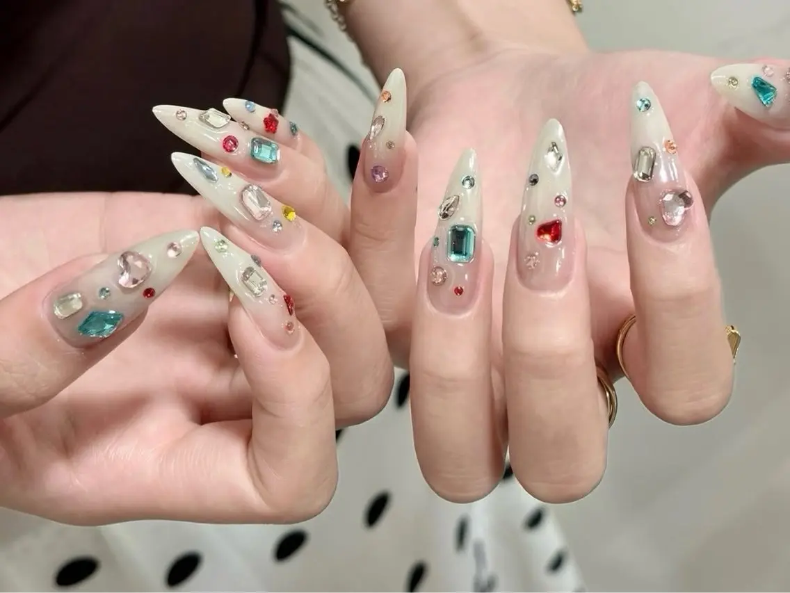 ネイル オーロラネイル チークネイル フットネイル フレンチネイル ジェルネイル ハンドネイル ハンドケア NEW NAIL💞 yukiのネイルデザイン