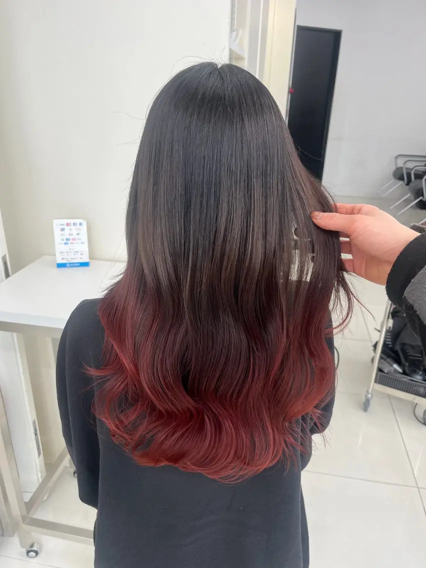 ロング カラー お団子ヘア 透明感カラー グラデーションモデル 🩷ALIVE 七海のヘアスタイル