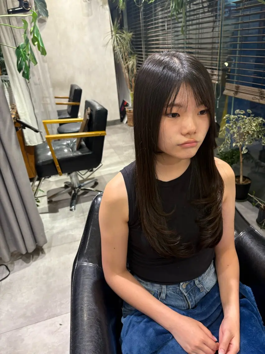ロング 馬場 彩のヘアスタイル