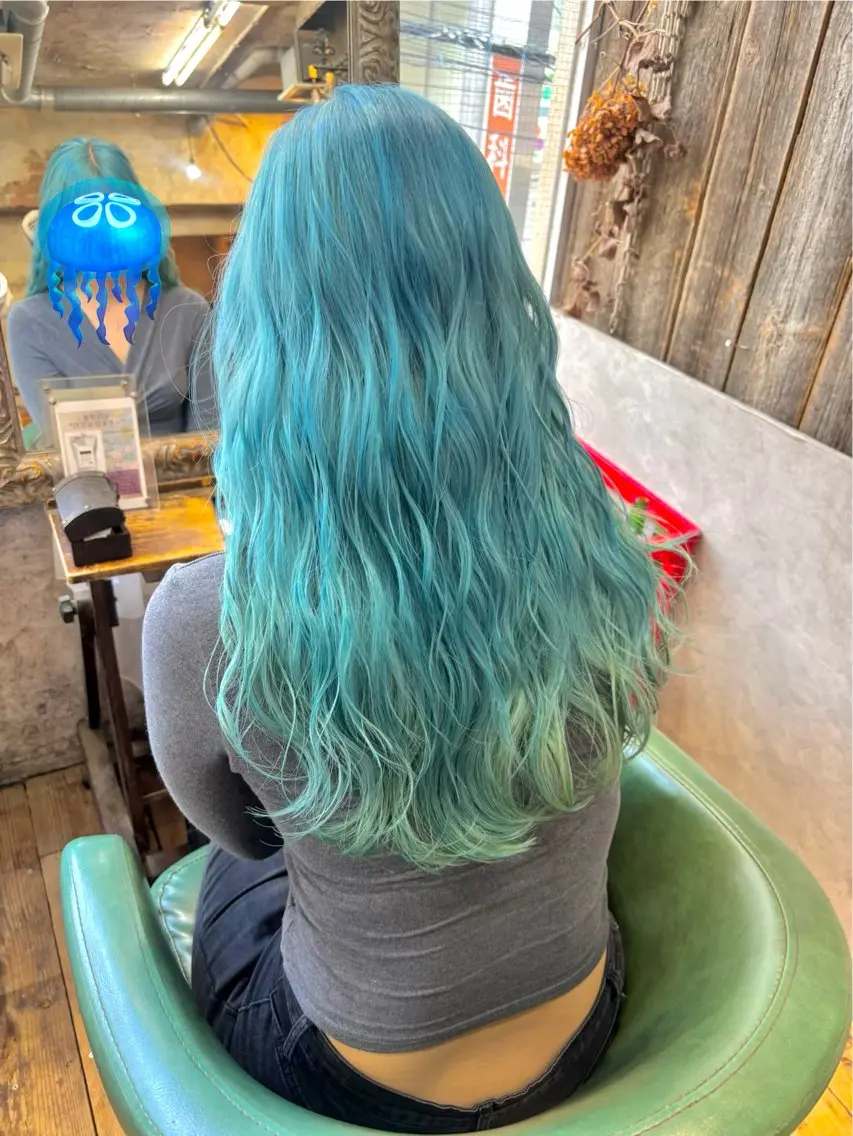 ロング カット ヘアカラー トリートメント 森田 恋々菜のヘアスタイル