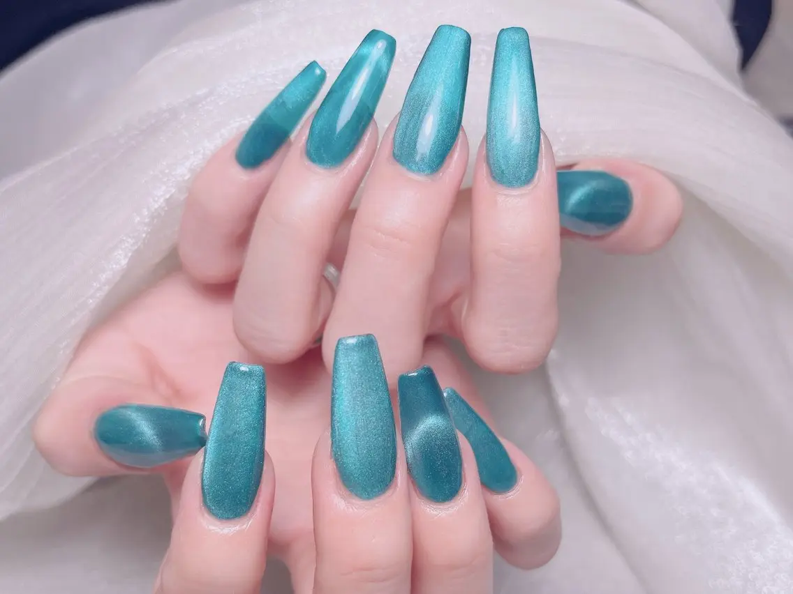 ネイル ハンドネイル KARI ネイルサロンのネイルデザイン