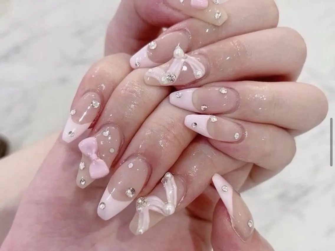 ネイル オーロラネイル ボルドー ブラウン 氷ネイル・うるうるネイル キラキラネイル ハンドネイル Sora  Nail 長さ出し専門店のネイルデザイン