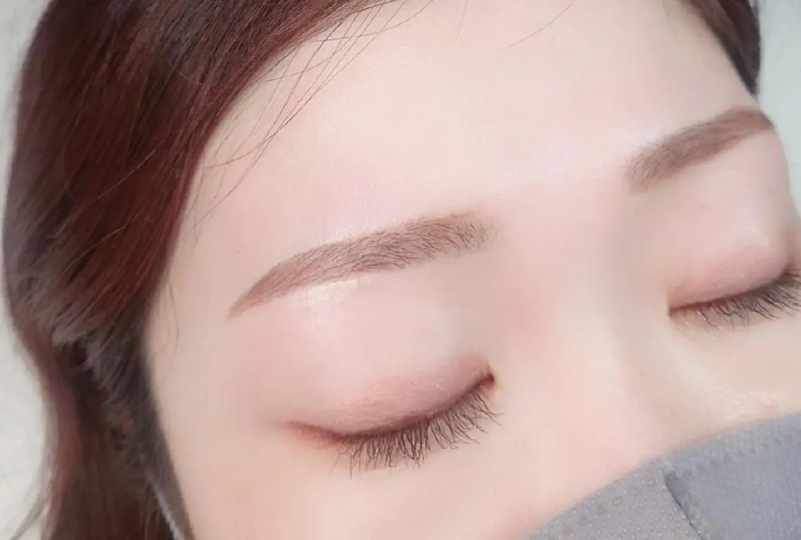 メンズ アイブロウ 眉カラー 眉毛ワックス脱毛 NAZ 表参道 Tomokoの眉毛・アイブロウイメージ