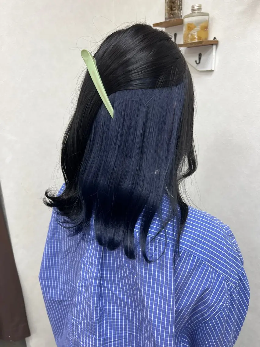 ミディアム ブリーチカラー HAZUKI🦖のヘアスタイル