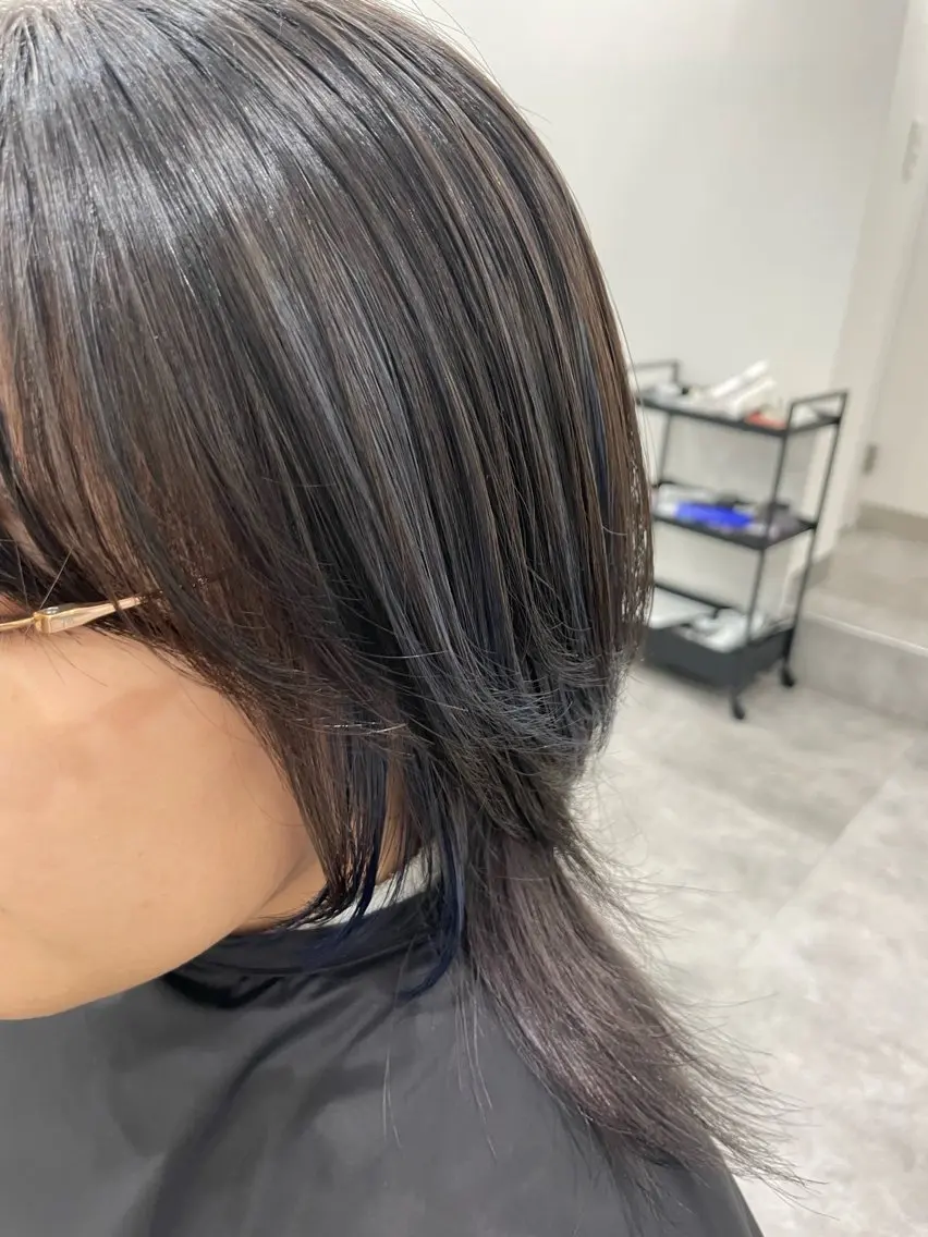 ミディアム カラー ダークグレー ダークグレージュ グレージュ ヘアカラー ⭐トレンドカット&カ ラーCocoro🪿のヘアスタイル