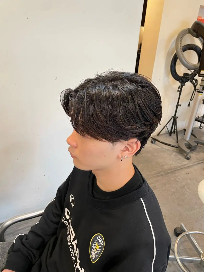ミディアム メンズ カット 縮毛矯正 トリートメント 村上 楓弥のヘアスタイル