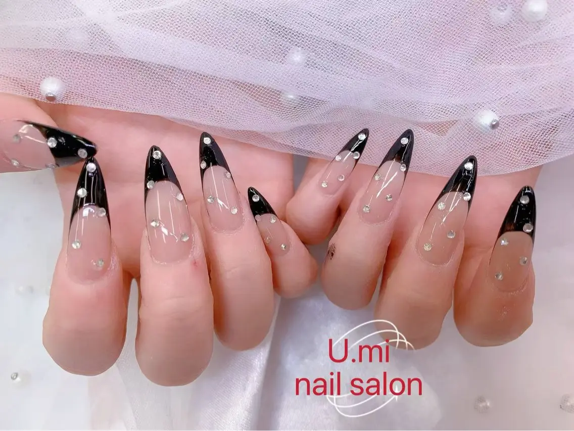 ネイル ボルドー チークネイル 長さ出し フレンチネイル ジェルネイル UMI ネイルサロン新宿🎀のネイルデザイン