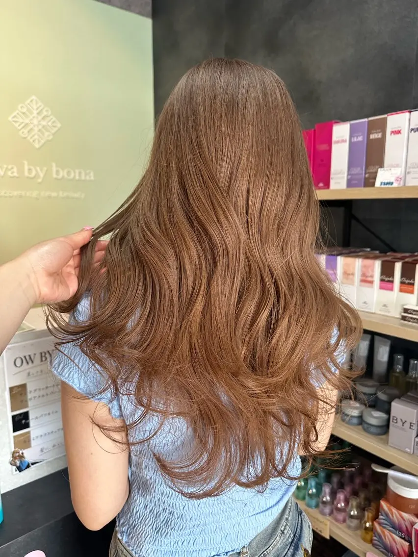 ロング ヘアカラー 坂庭 美夢のヘアスタイル