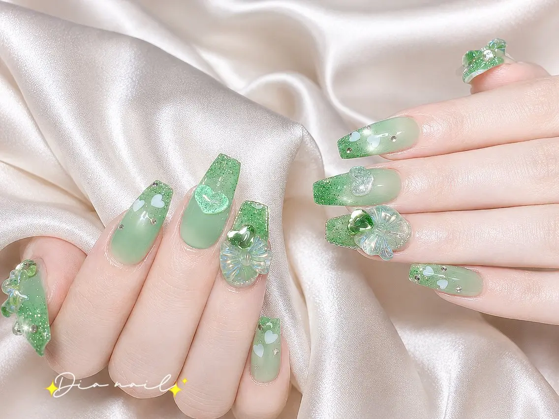 ネイル フットネイル 韓国ネイル レース マグネットネイル ニュアンスネイル ハンドネイル Dia nail サロンのネイルデザイン