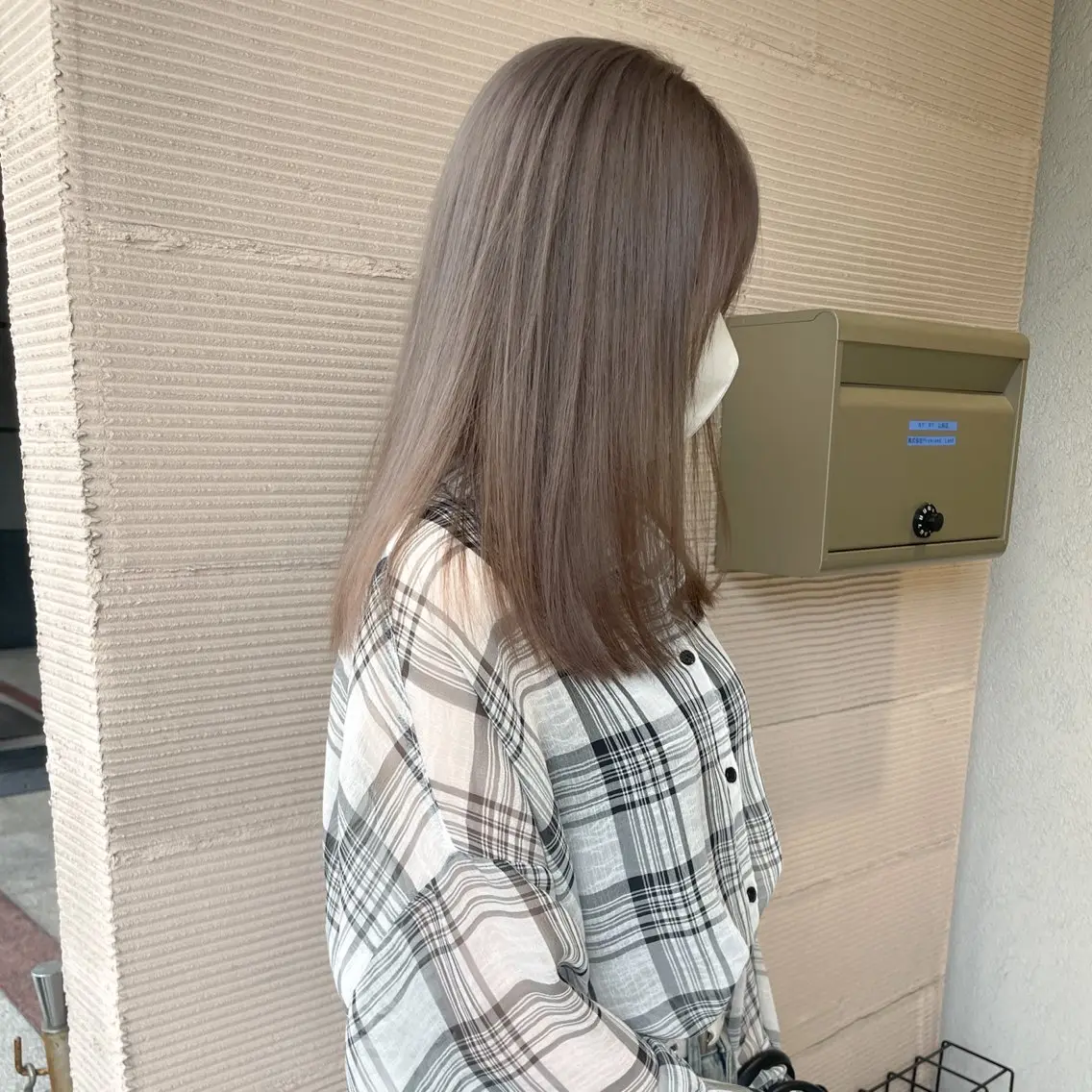 セミロング カラー ブリーチ グレージュ カット ヘアカラー 似合わせヘア🤍 面田法子のヘアスタイル