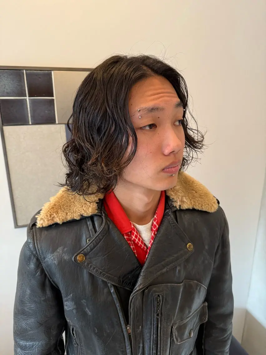 ミディアム ミディアムパーマ カイ/名古屋・伏見 カットモデルのヘアスタイル